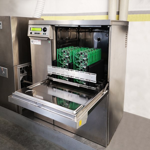 Sprühreinigung mit Miele Anlage 